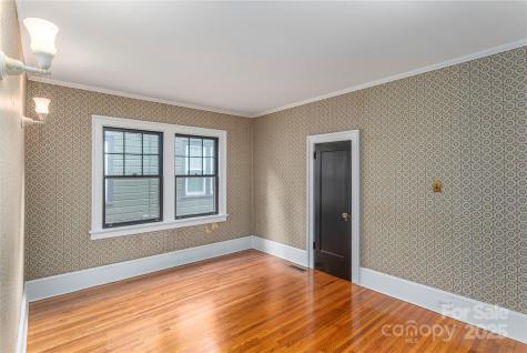 59 Linden Avenue Asheville NC 28801