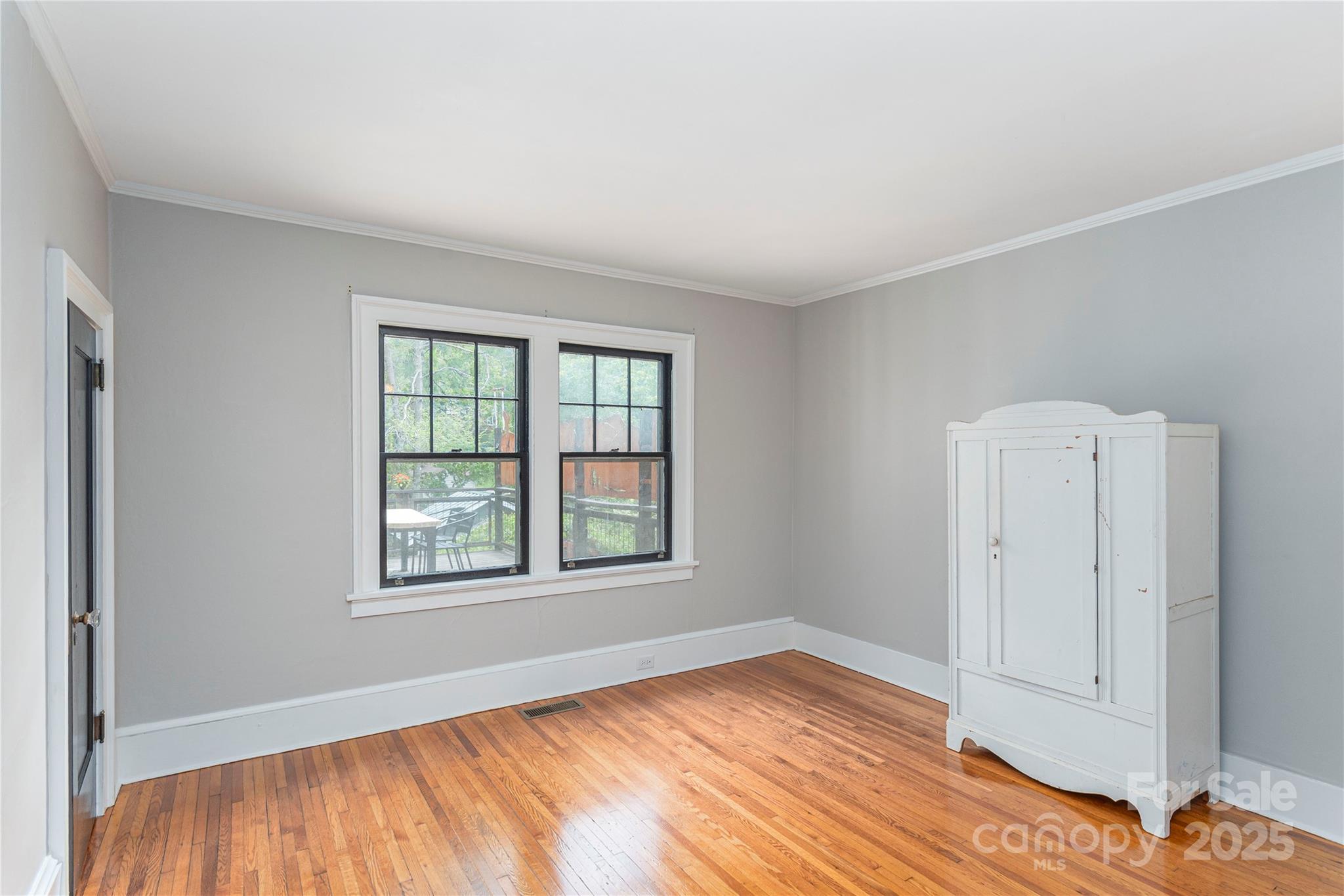 59 Linden Avenue Asheville NC 28801