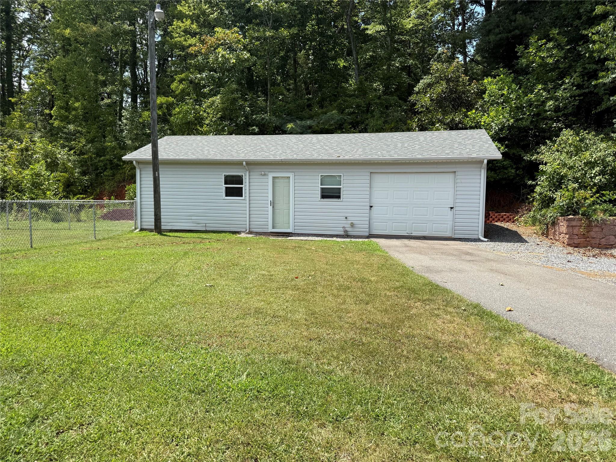 108 Scott Street Morganton NC 28655
