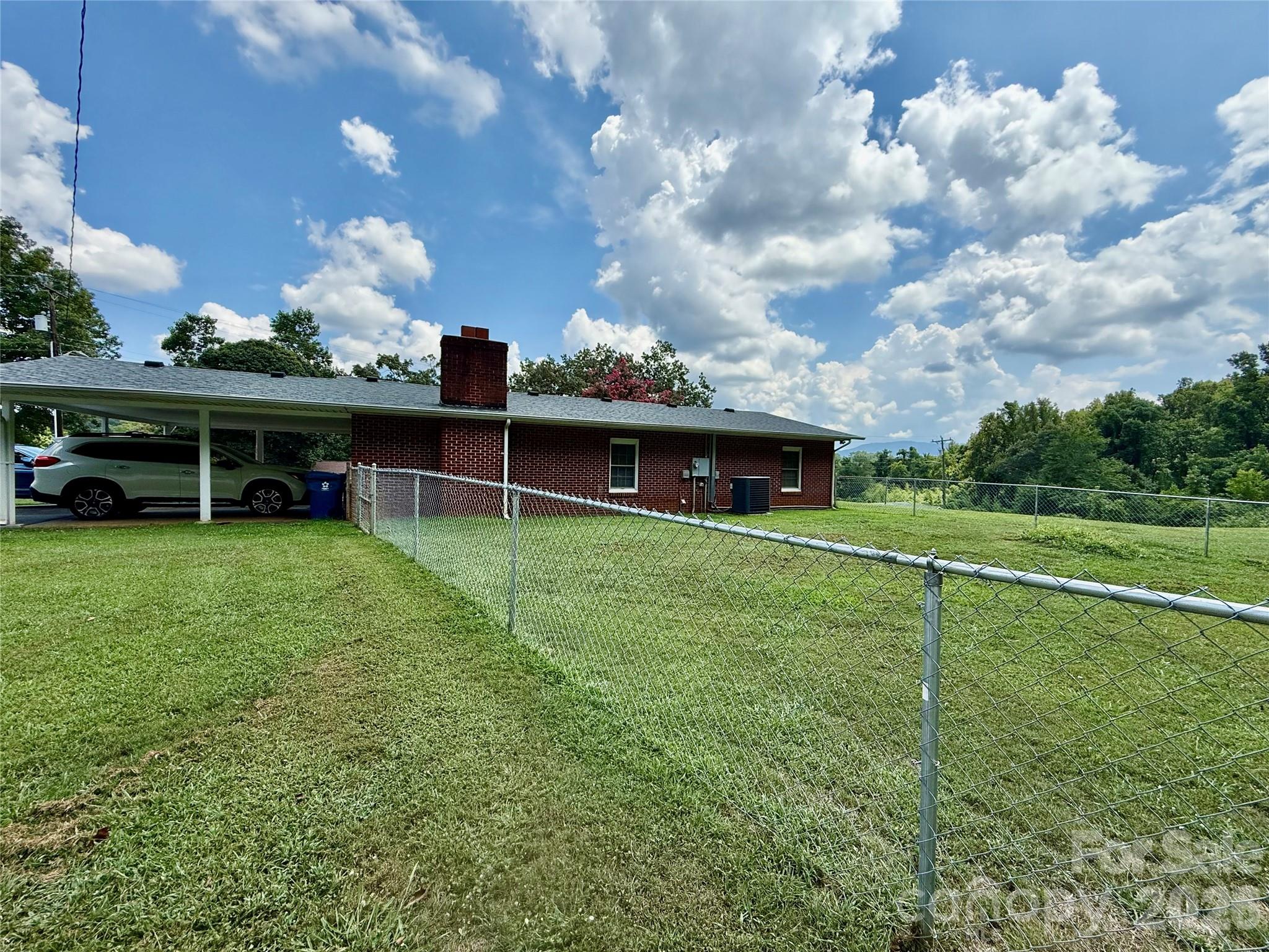 108 Scott Street Morganton NC 28655