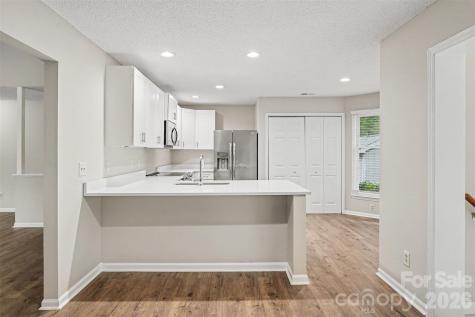 9060 Tulagi Court Tega Cay SC 29708