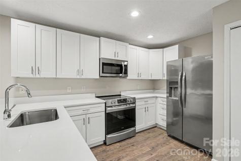 9060 Tulagi Court Tega Cay SC 29708