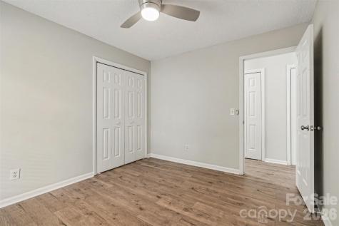 9060 Tulagi Court Tega Cay SC 29708