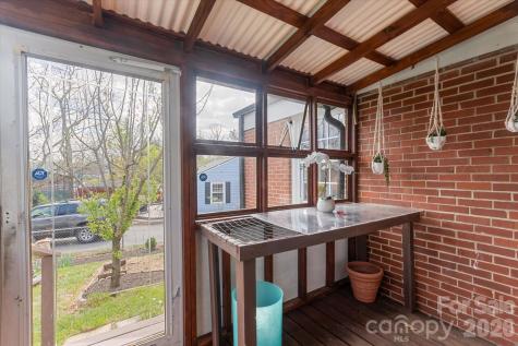 7 Wilshire Drive Asheville NC 28806