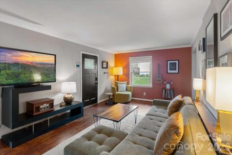 7 Wilshire Drive Asheville NC 28806