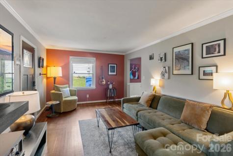 7 Wilshire Drive Asheville NC 28806