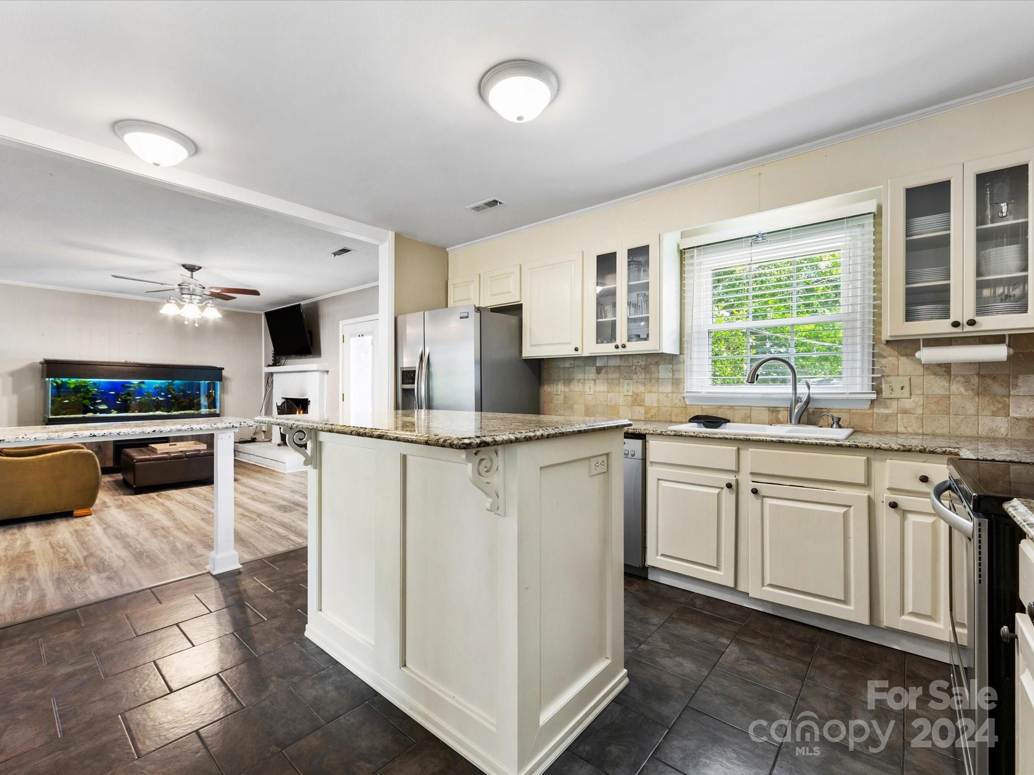 11722 Mirror Lake Drive Charlotte NC 28226