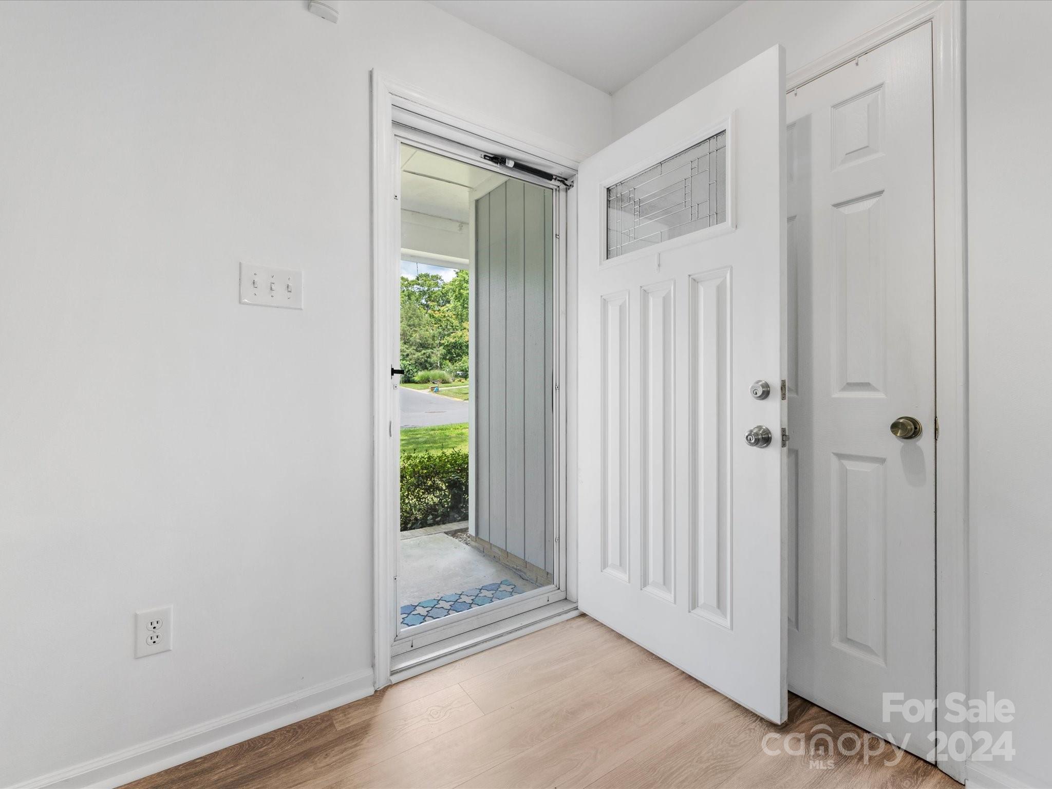 11722 Mirror Lake Drive Charlotte NC 28226