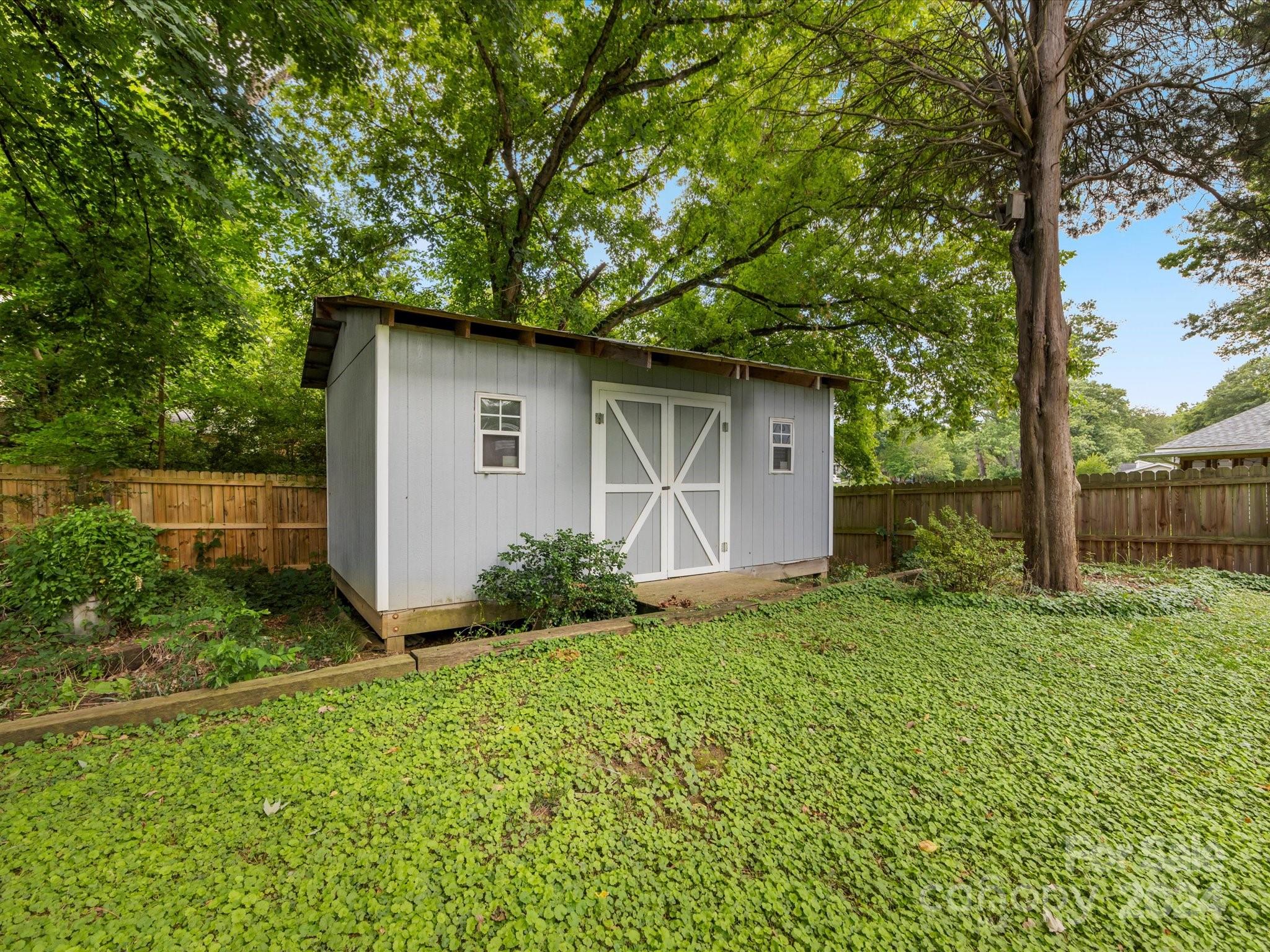 11722 Mirror Lake Drive Charlotte NC 28226