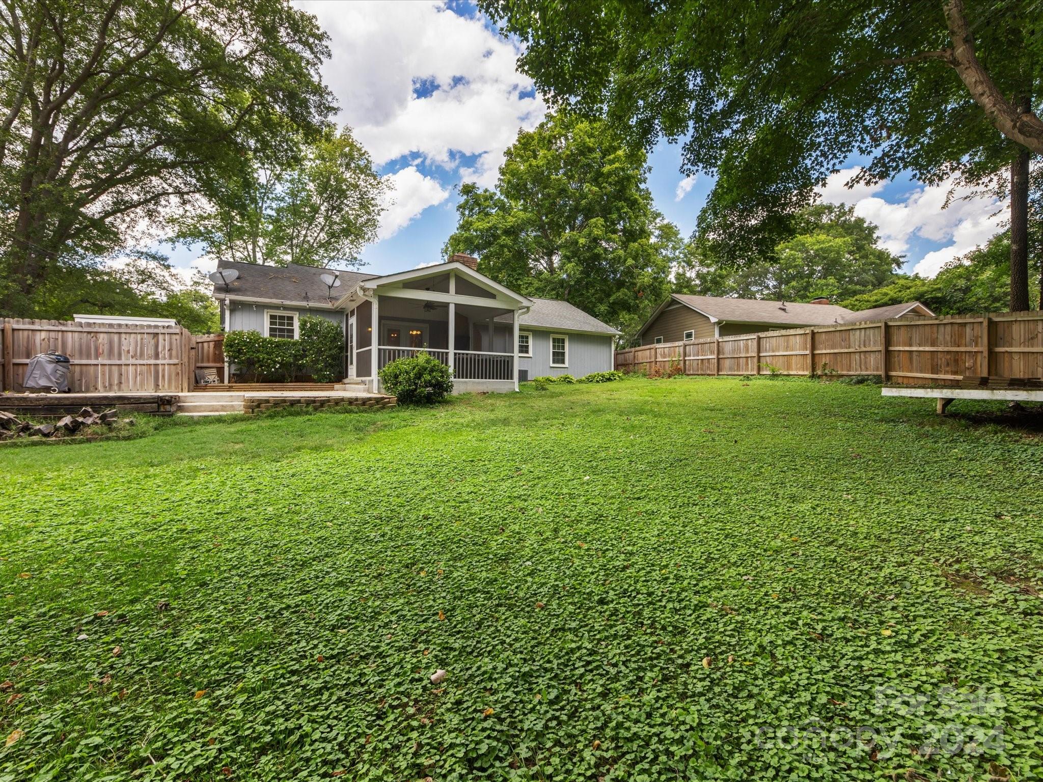 11722 Mirror Lake Drive Charlotte NC 28226