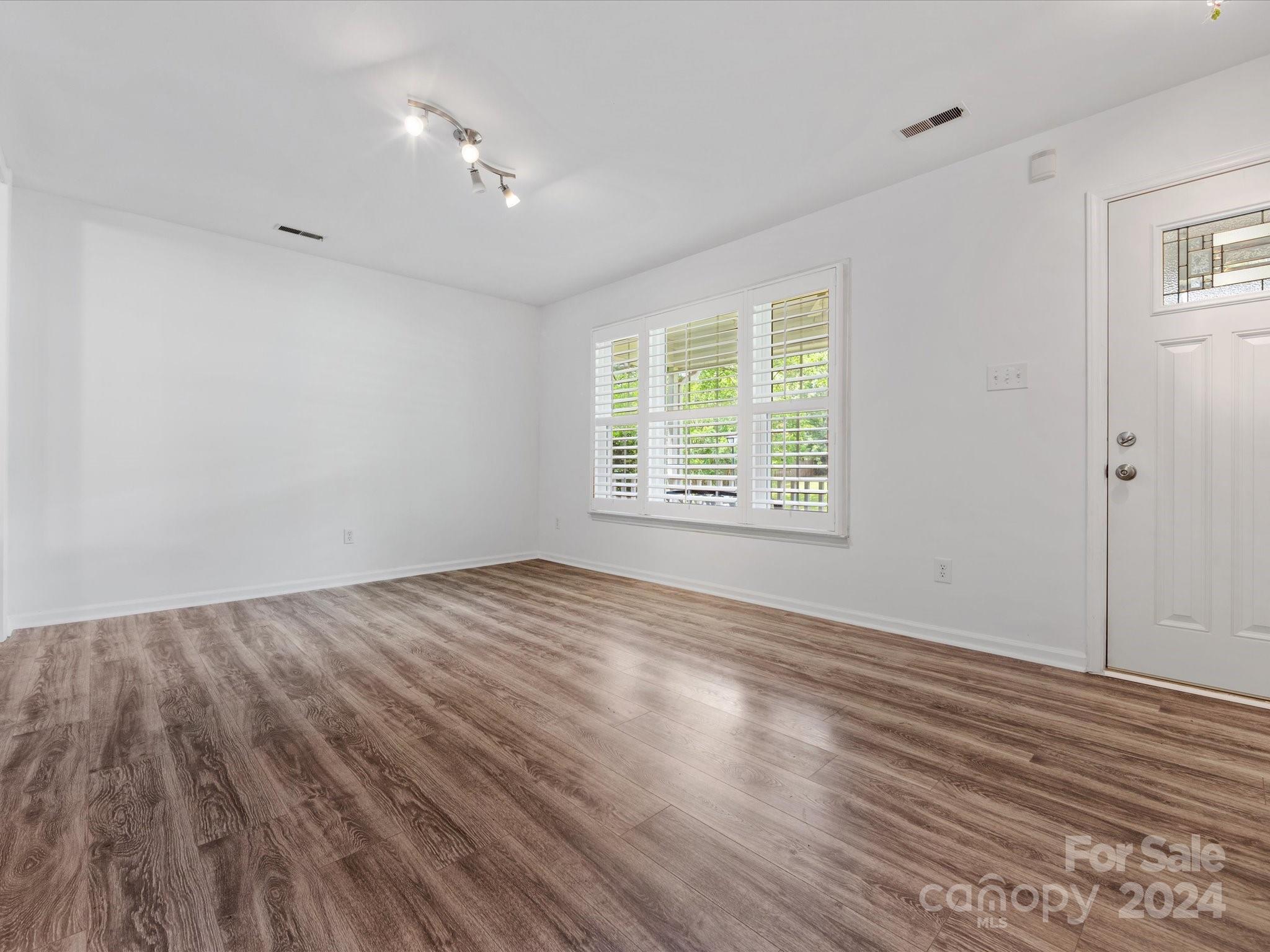 11722 Mirror Lake Drive Charlotte NC 28226