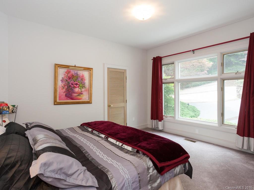4 Hickory Vista Lane Mills River NC 28759