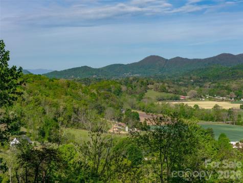 345 Moorehill Drive Waynesville NC 28786