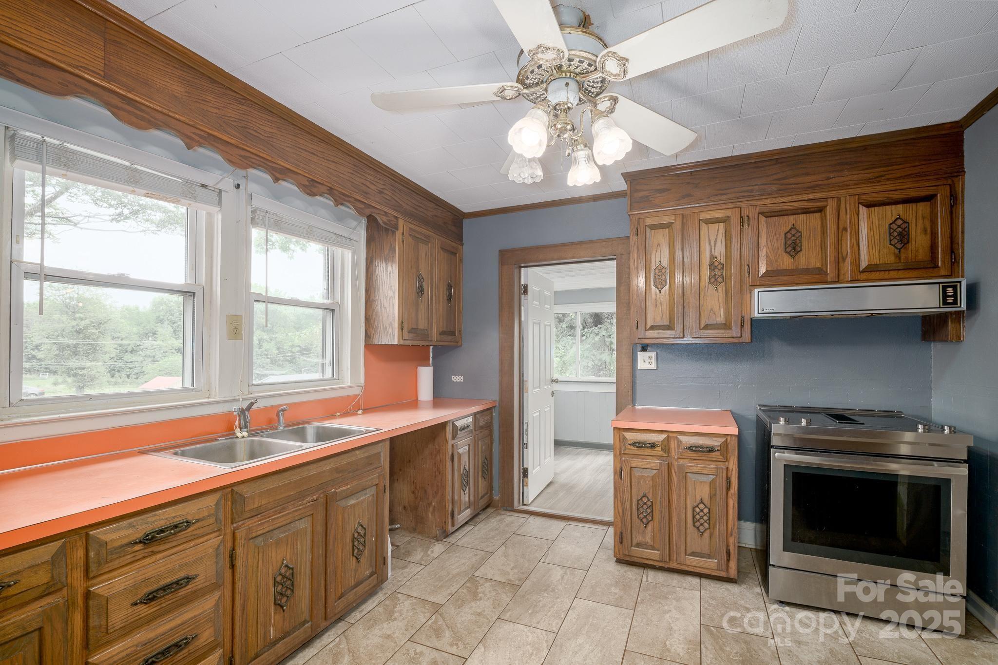 4098 S Nc Hwy 127 Highway Hickory NC 28602