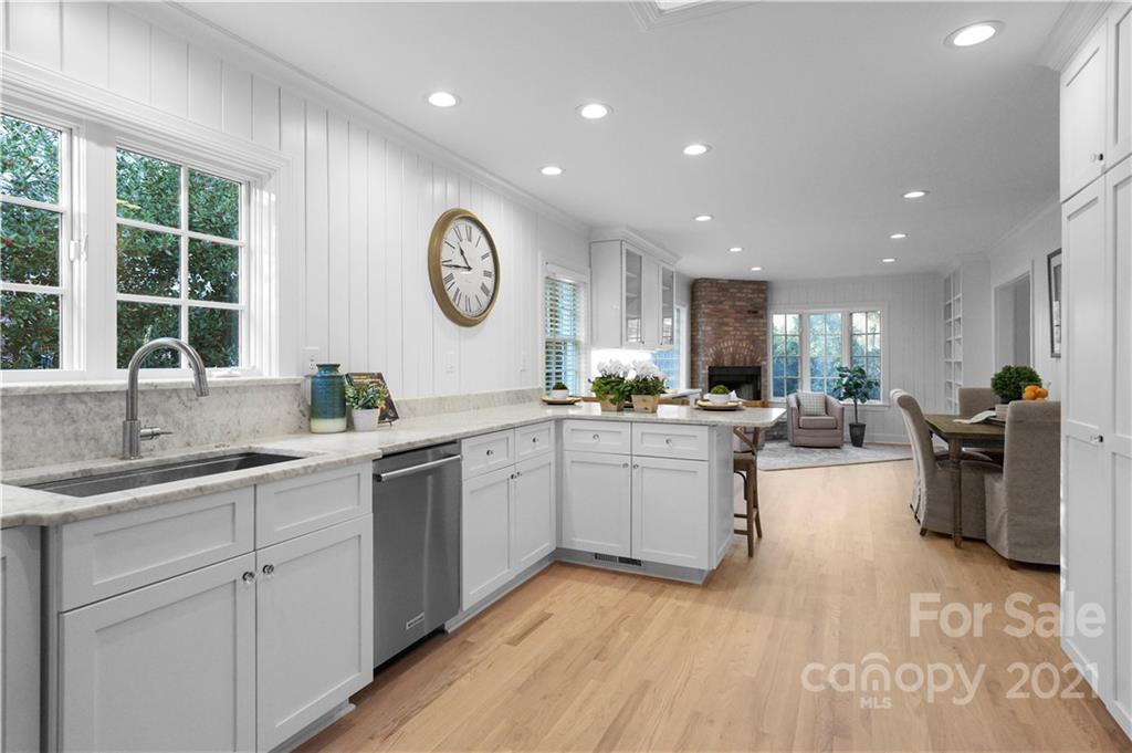 2326 Ferncliff Road Charlotte NC 28211