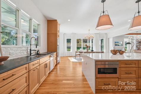 132 Sardis Lane Charlotte NC 28270