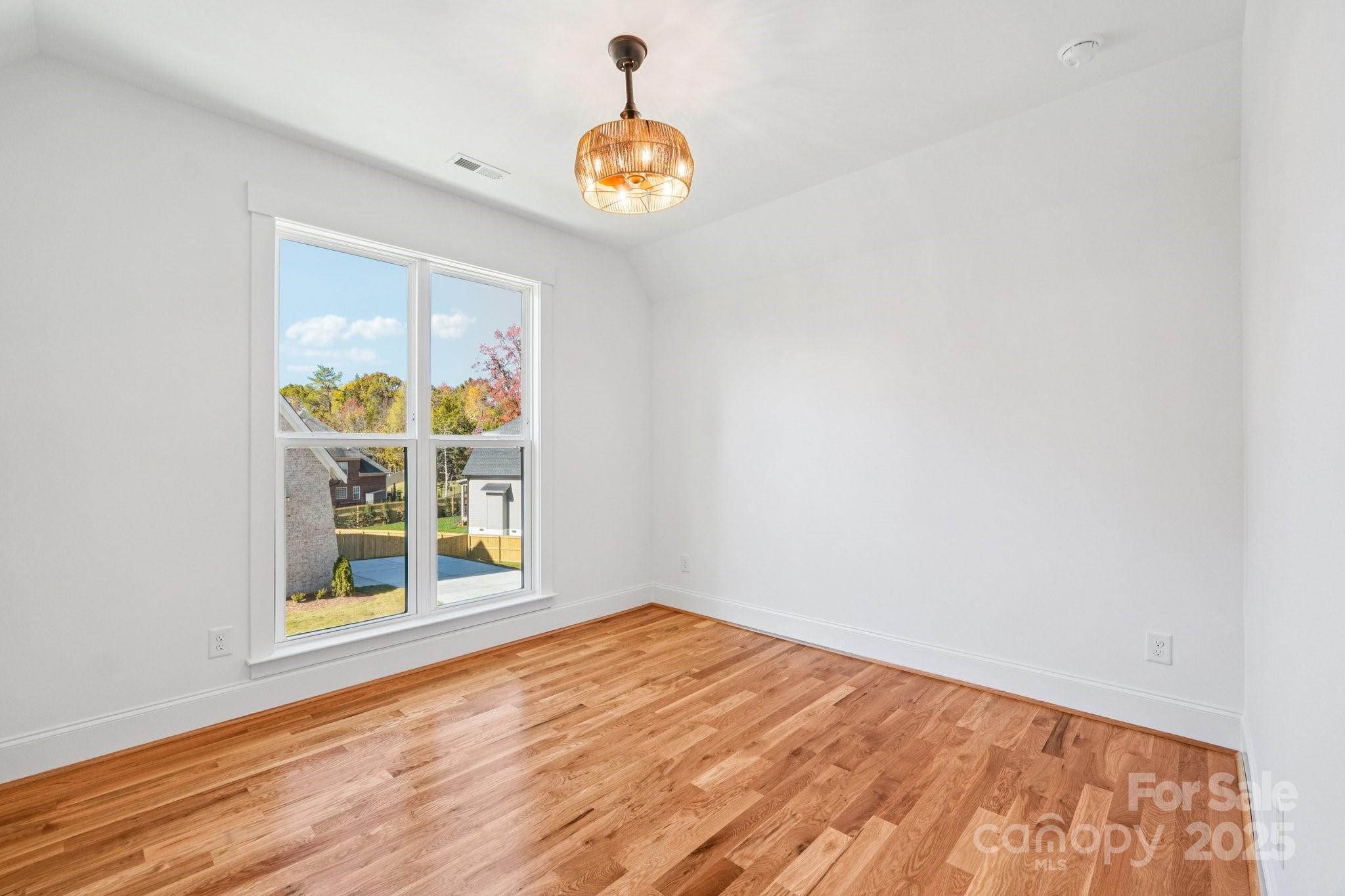 132 Sardis Lane Charlotte NC 28270