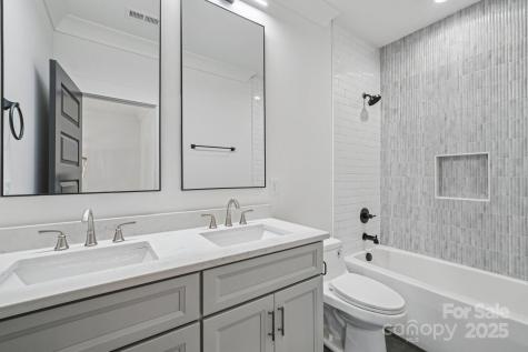 132 Sardis Lane Charlotte NC 28270