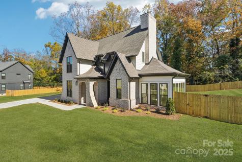132 Sardis Lane Charlotte NC 28270