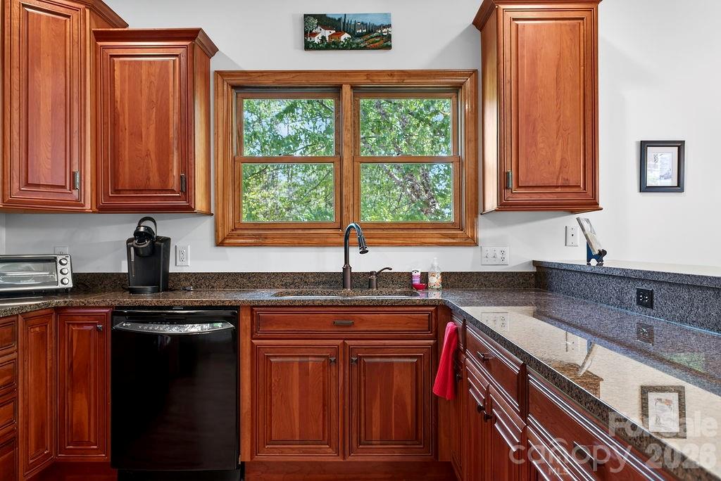 24 Triple Fairways Drive Hendersonville NC 28739