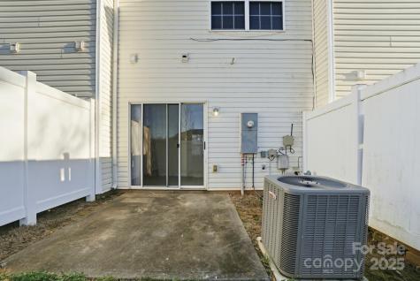 4944 Kotlik Drive Charlotte NC 28269