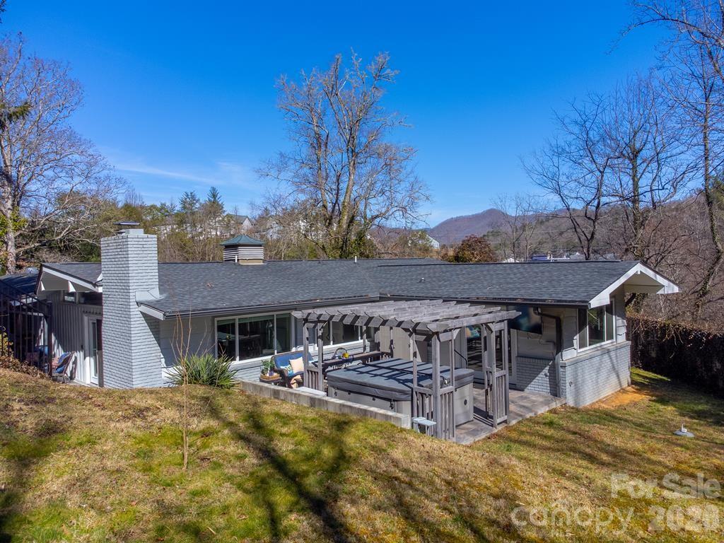 240 North Country Club Drive Cullowhee NC 28723
