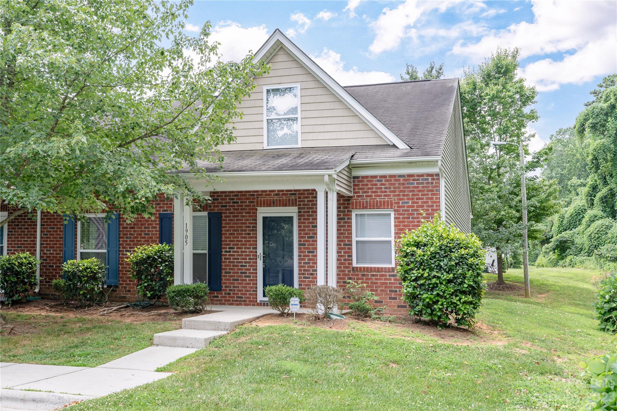 1905 Butterfly Lane Charlotte NC 28269
