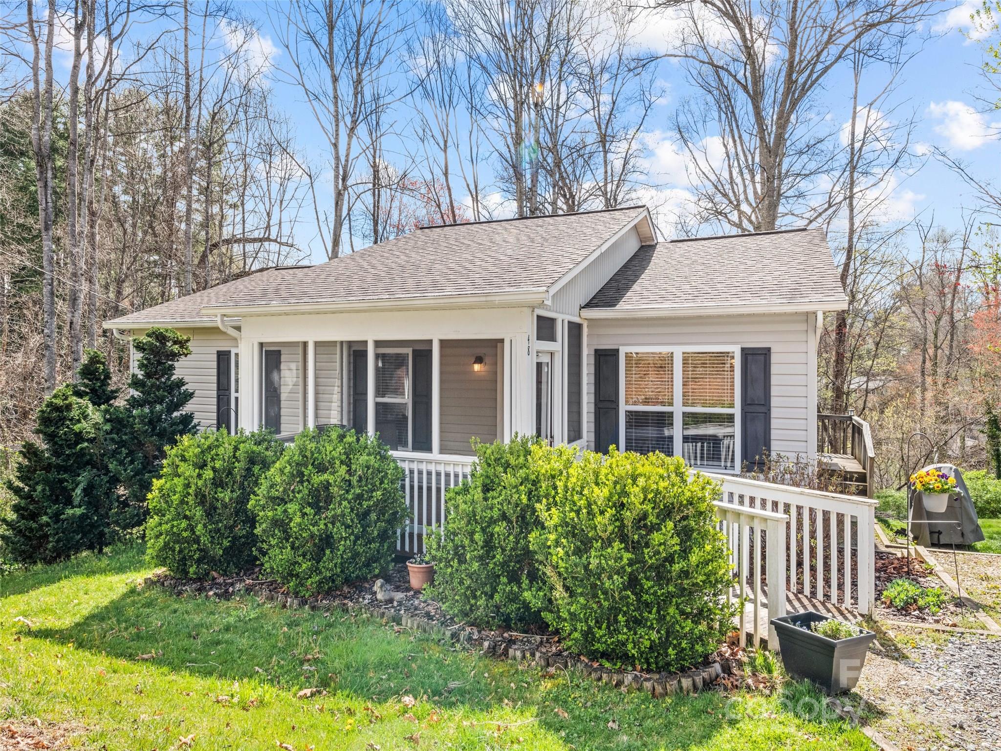 48 Wesley Way Waynesville NC 28785