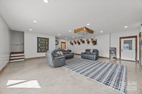 131 Tobacco Trail Canton NC 28716