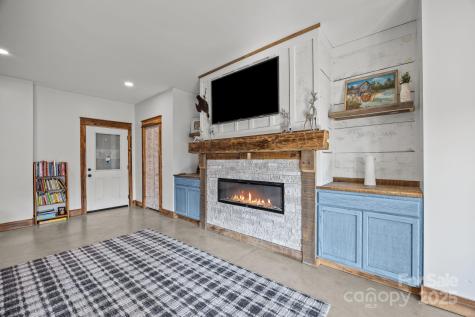 131 Tobacco Trail Canton NC 28716