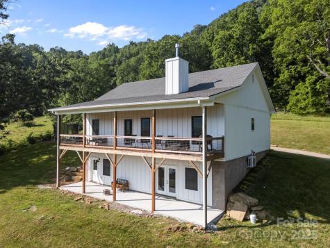 131 Tobacco Trail Canton NC 28716