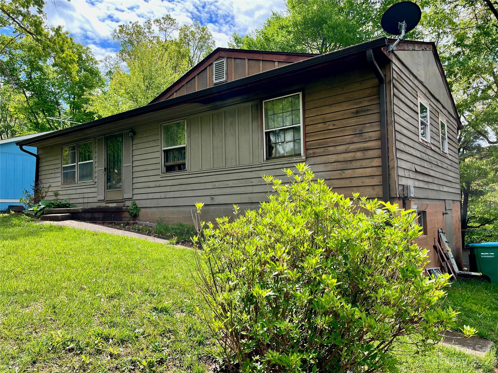 26 Wildwood Avenue Weaverville NC 28787