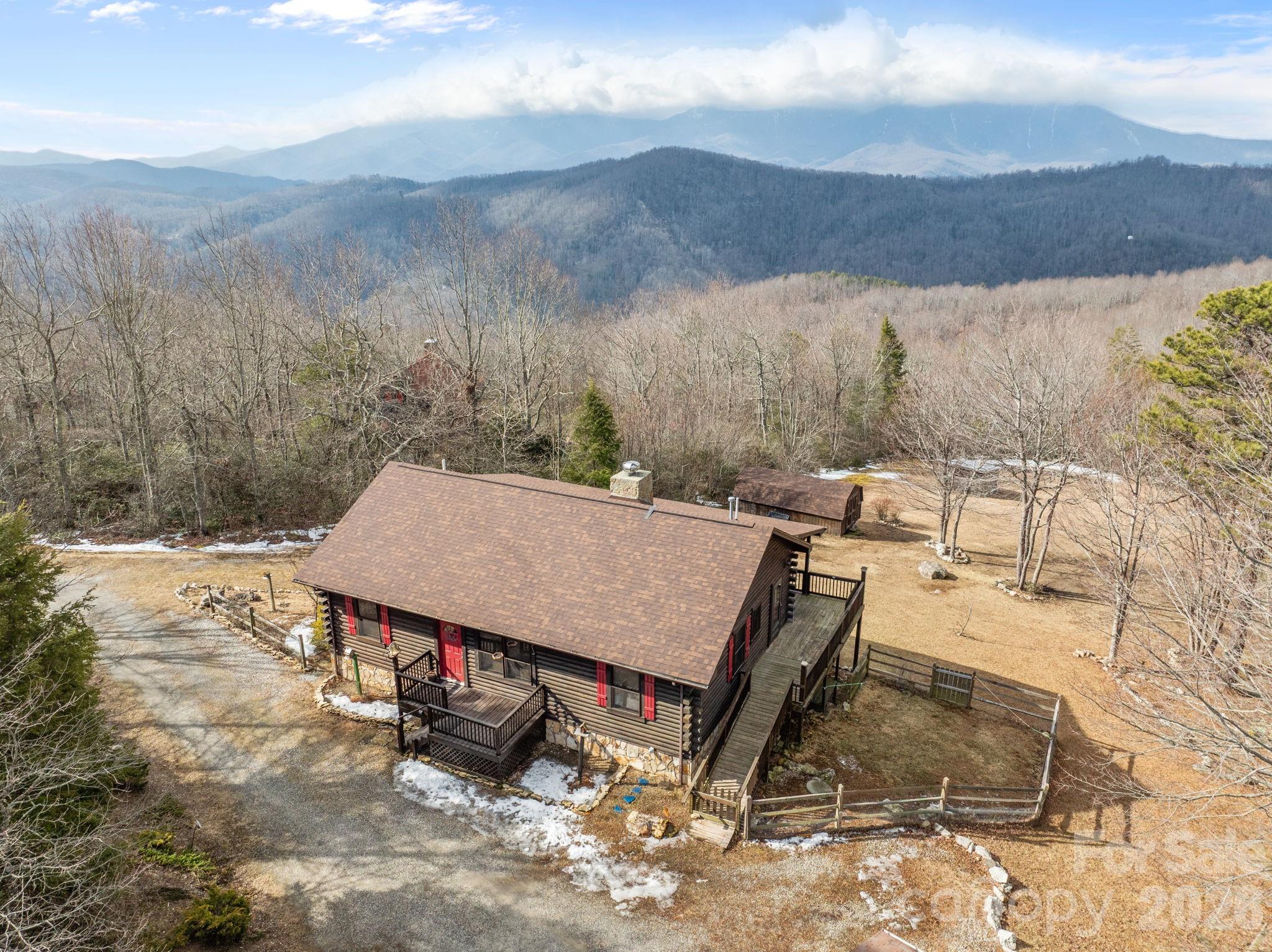 951 Pine Tree Road Spruce Pine NC 28777