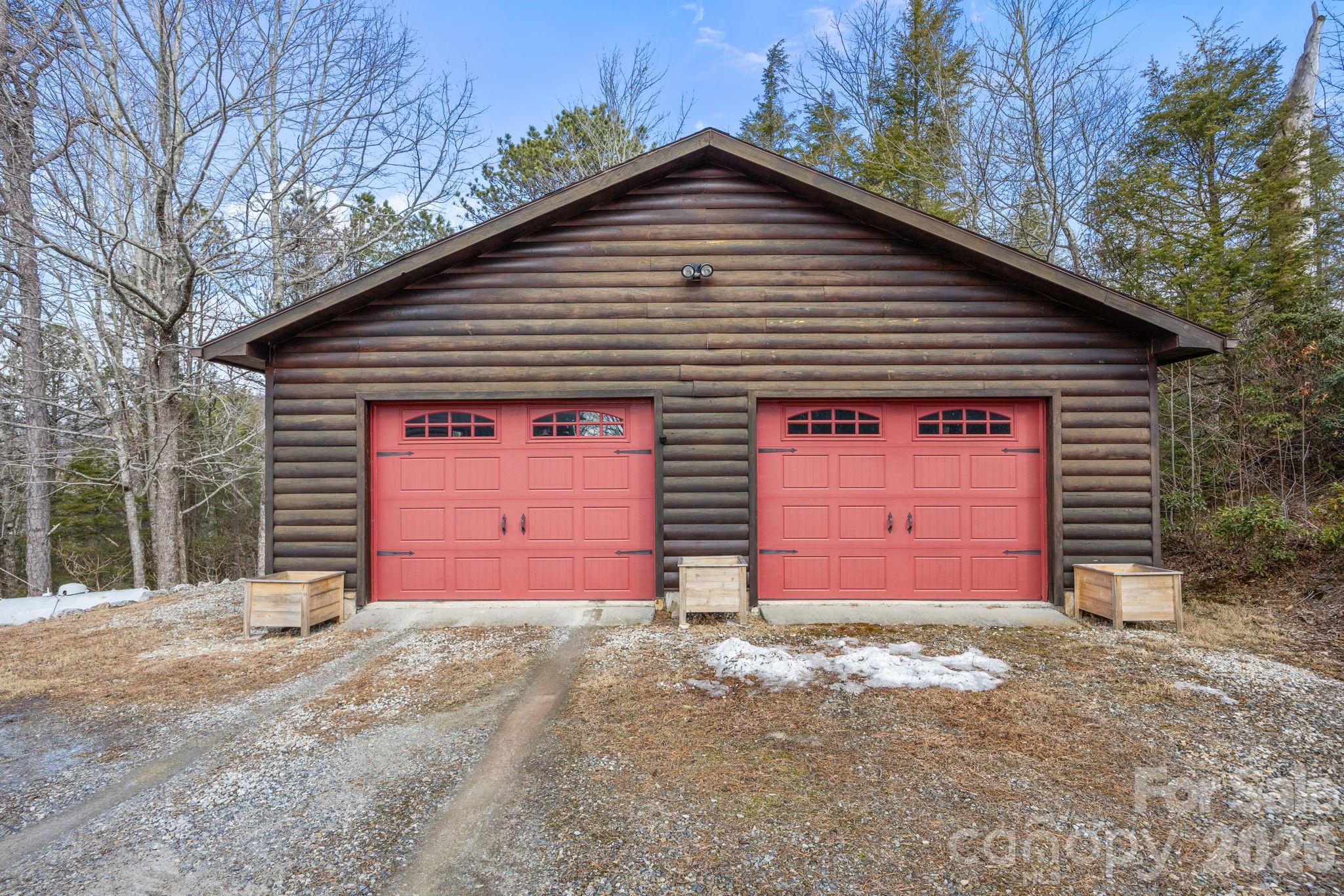 951 Pine Tree Road Spruce Pine NC 28777