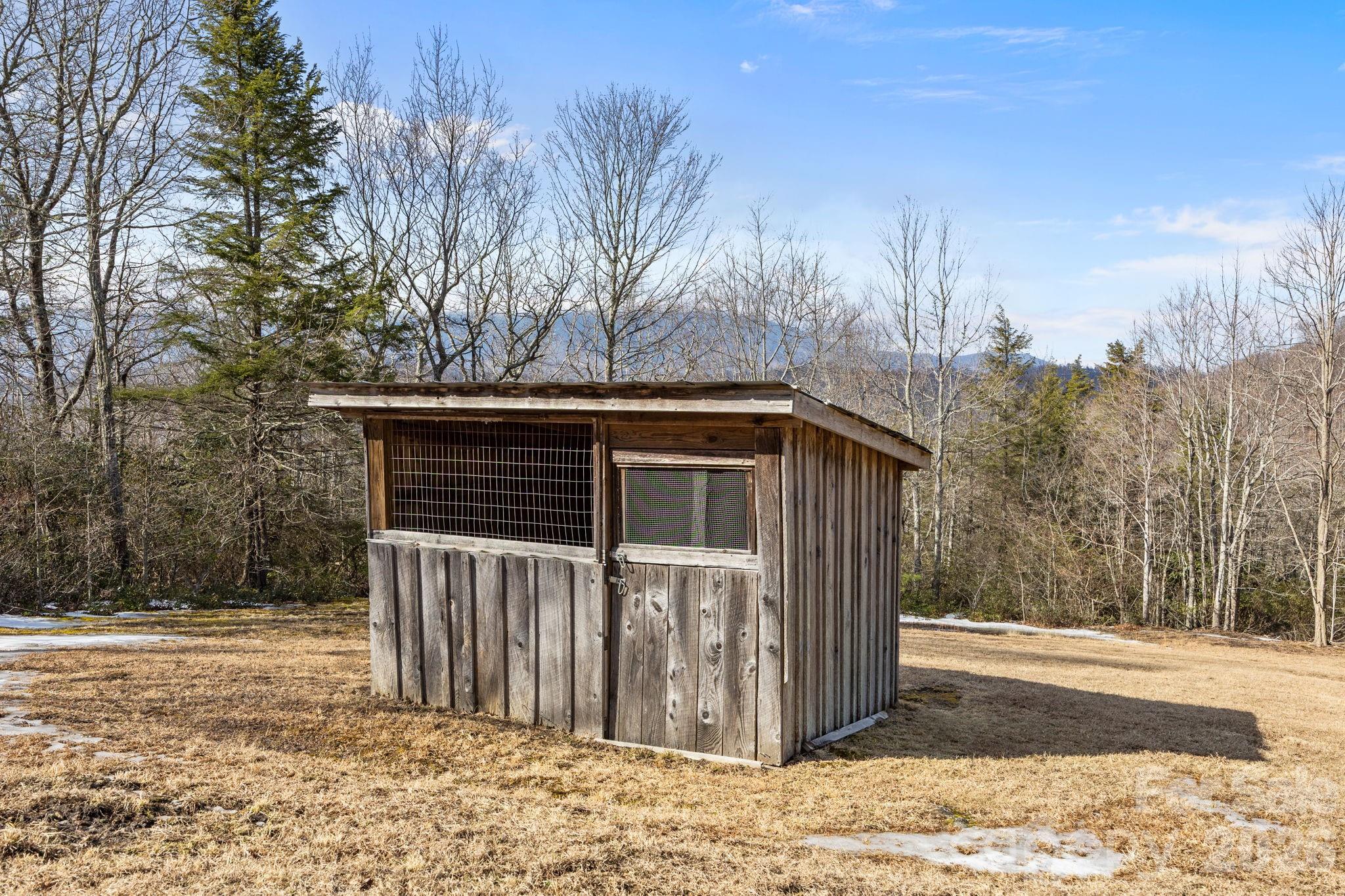 951 Pine Tree Road Spruce Pine NC 28777