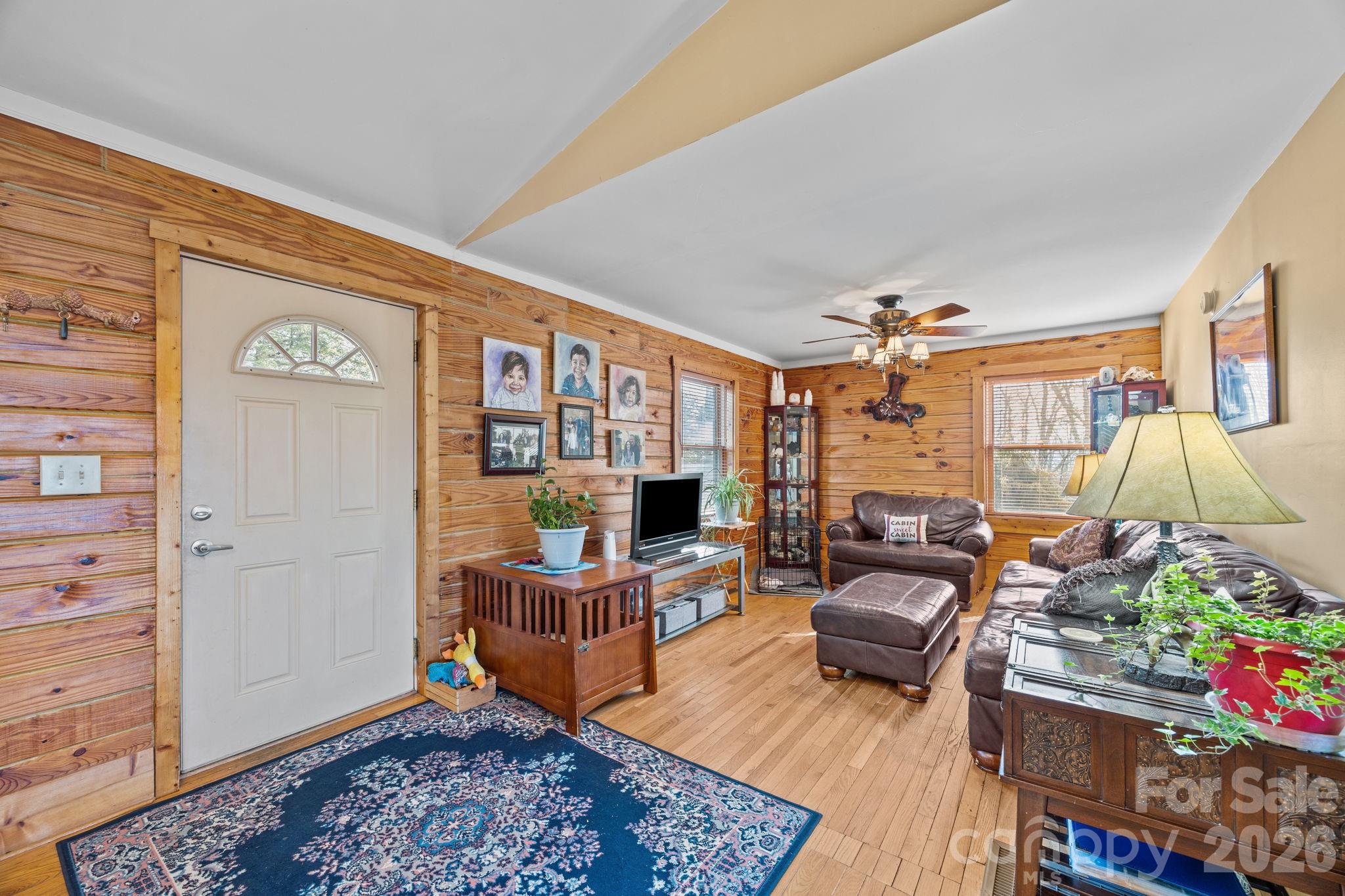 951 Pine Tree Road Spruce Pine NC 28777