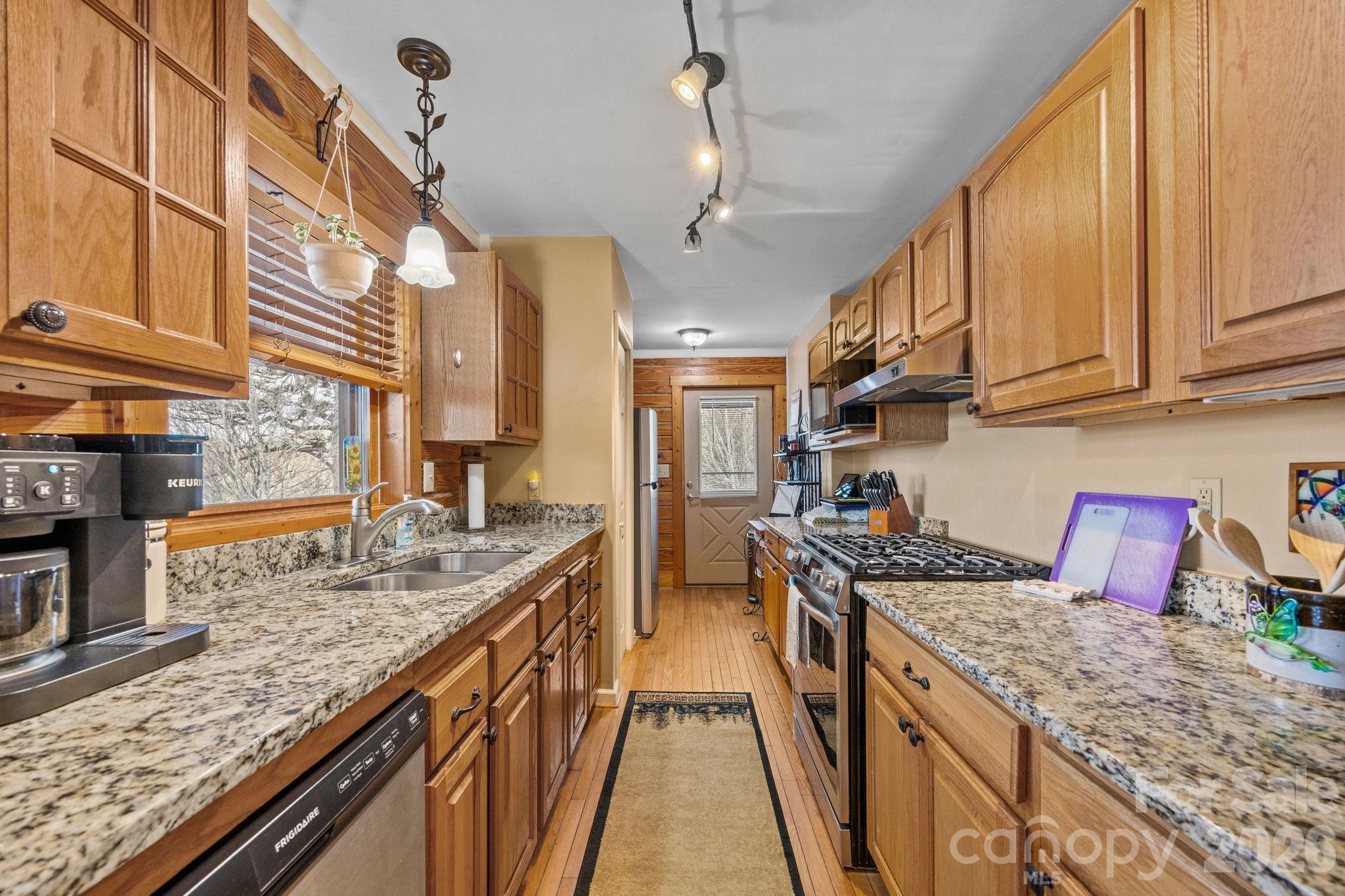 951 Pine Tree Road Spruce Pine NC 28777