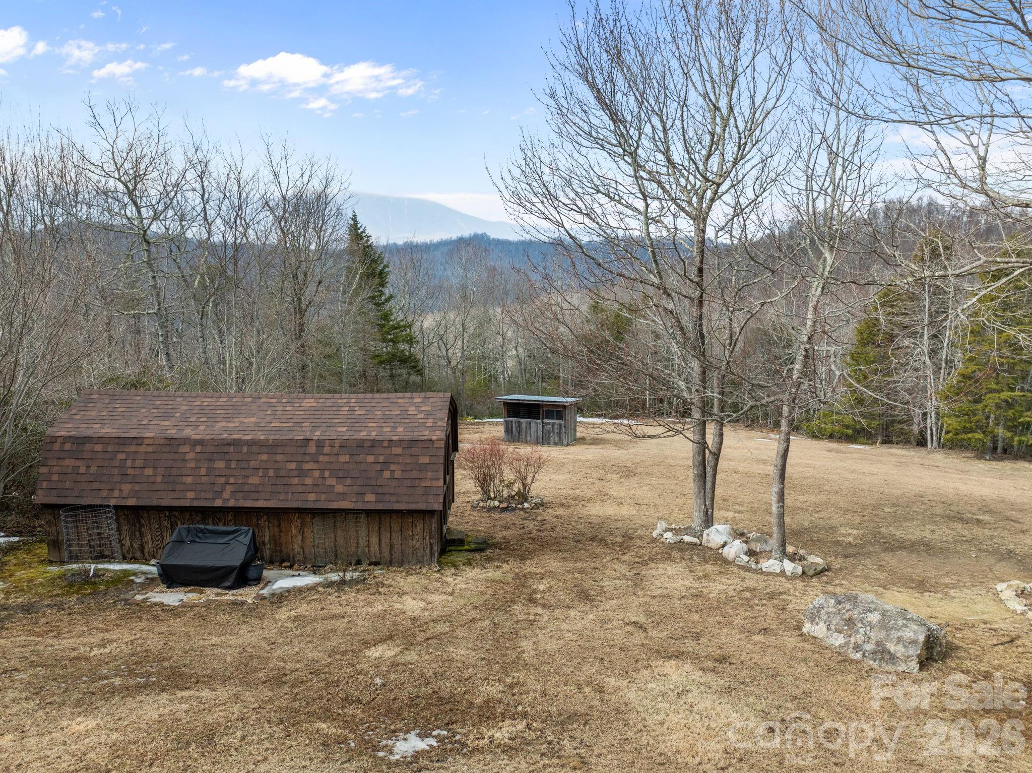 951 Pine Tree Road Spruce Pine NC 28777