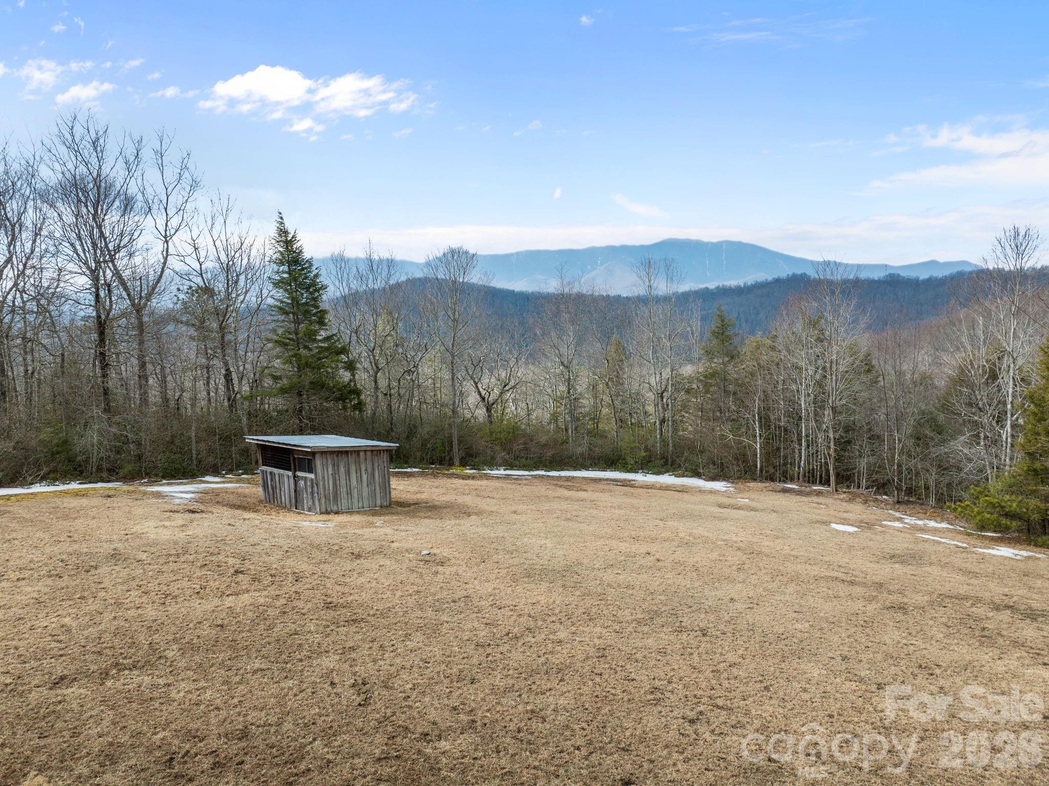 951 Pine Tree Road Spruce Pine NC 28777
