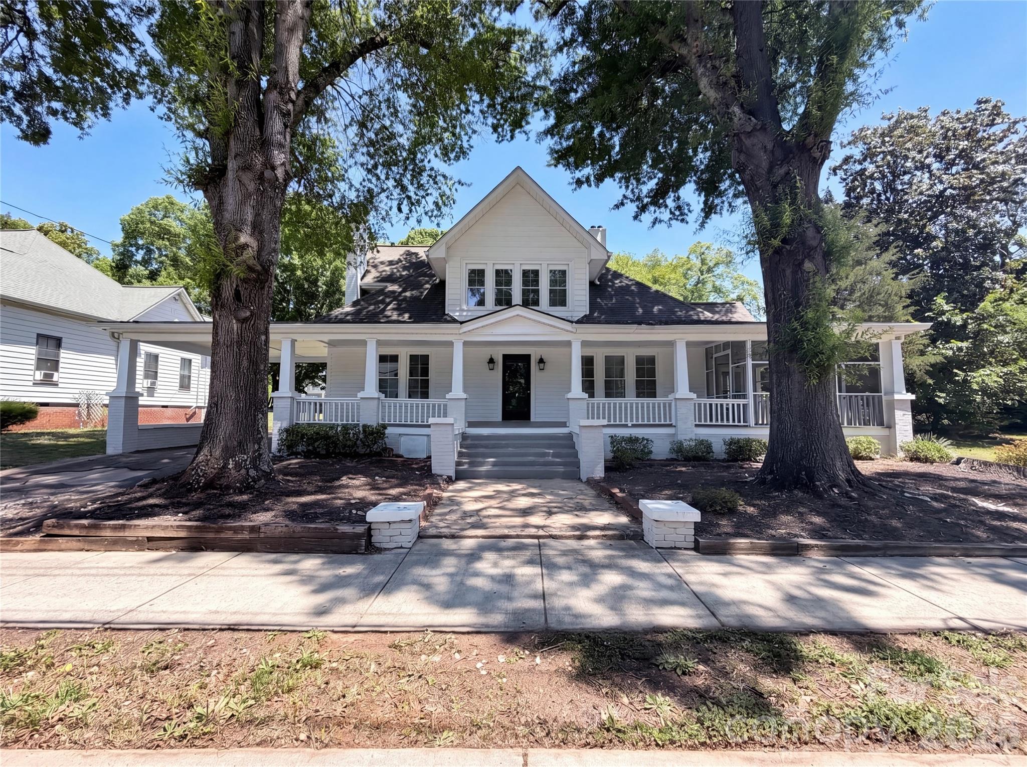 329 W Mclelland Avenue Mooresville NC 28115