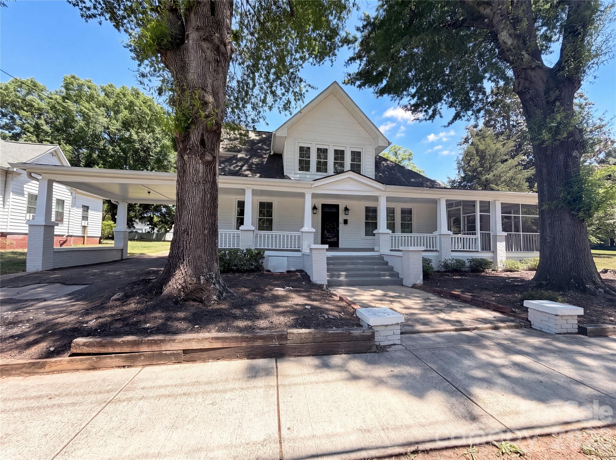 329 W Mclelland Avenue Mooresville NC 28115