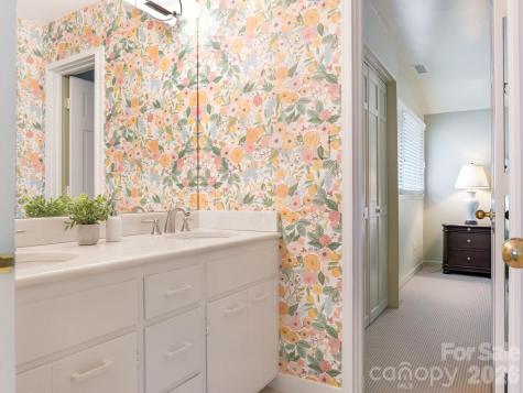 5101 Gorham Drive Charlotte NC 28226