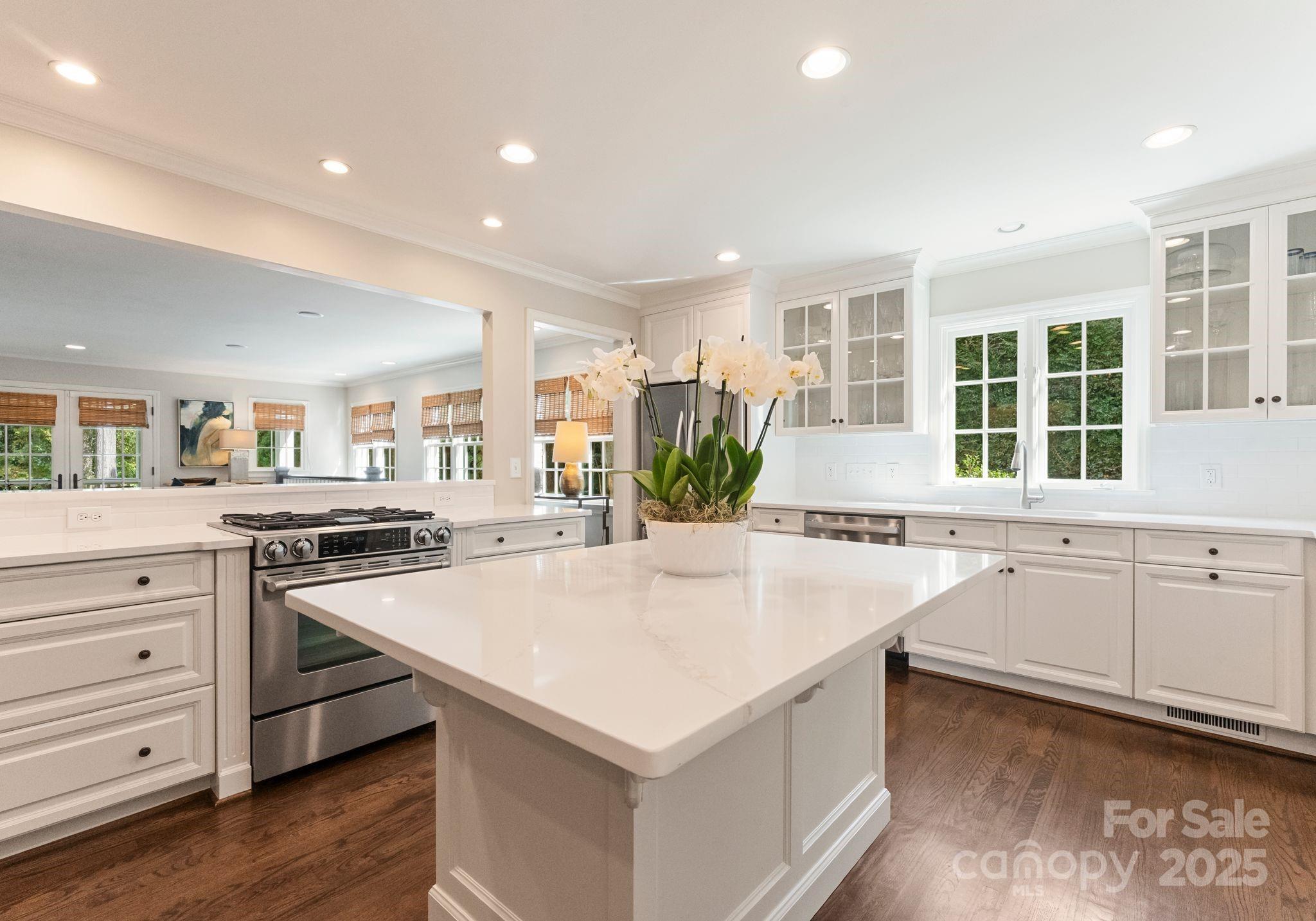 2727 Wintergreen Drive Charlotte NC 28211