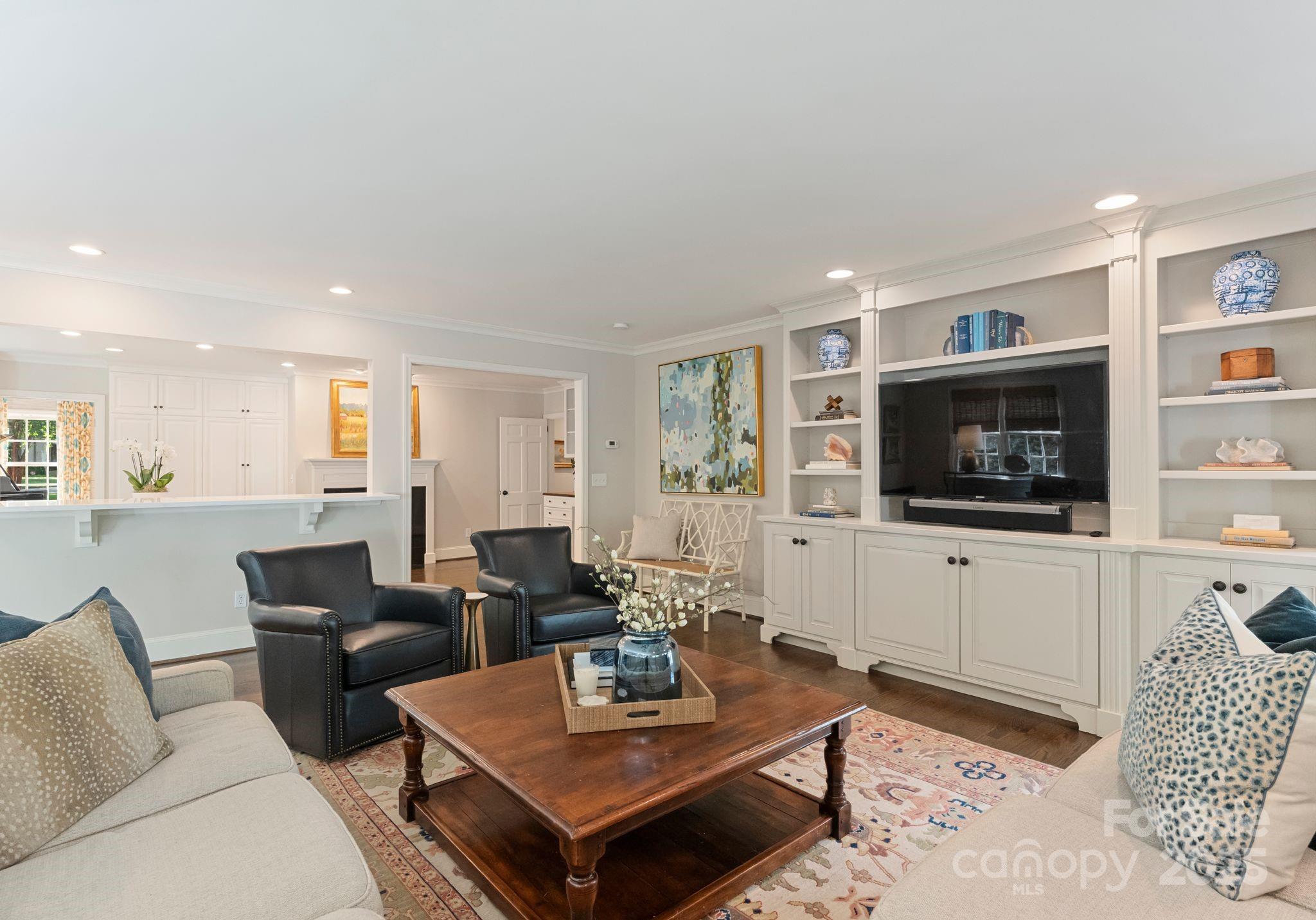 2727 Wintergreen Drive Charlotte NC 28211