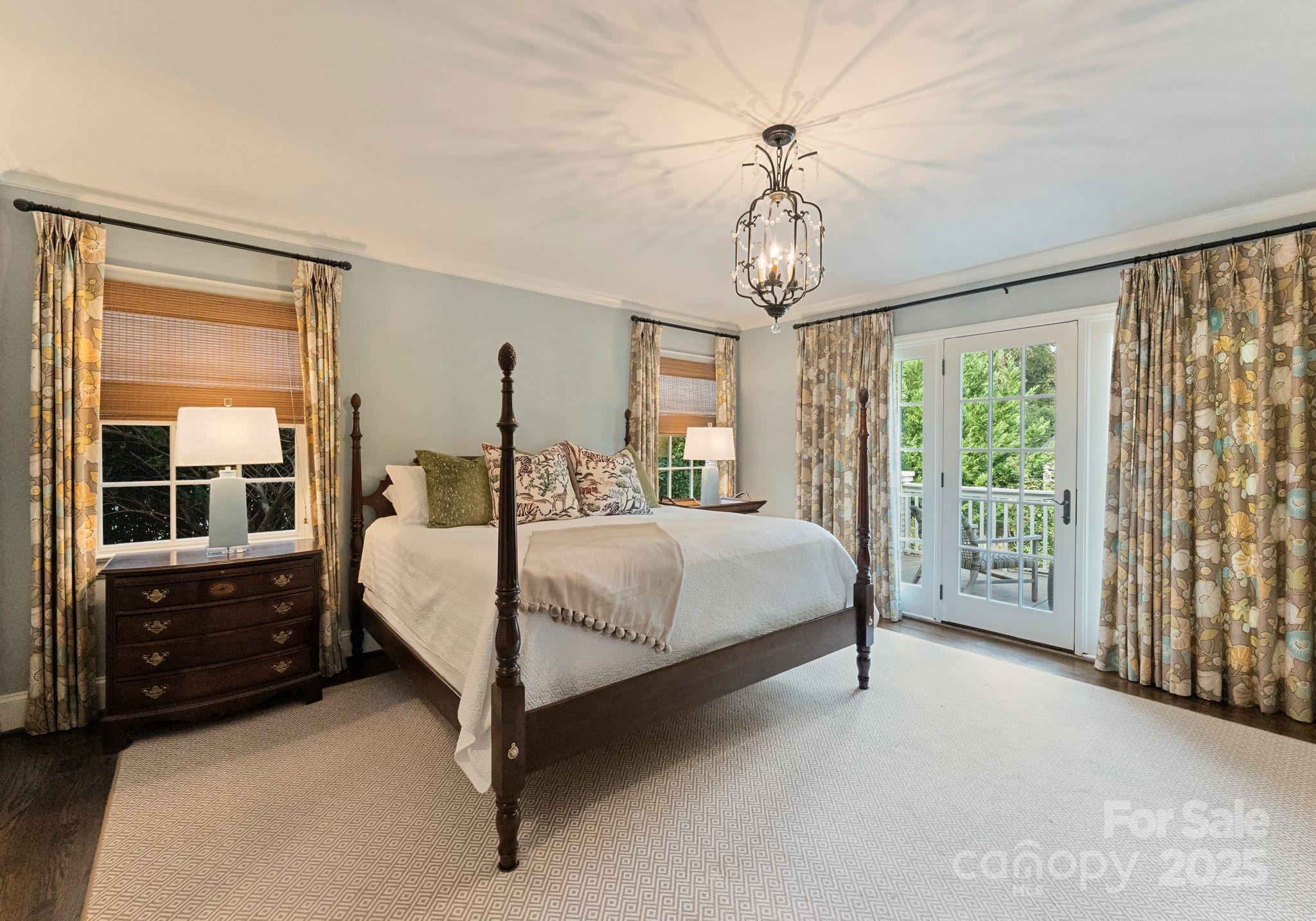 2727 Wintergreen Drive Charlotte NC 28211
