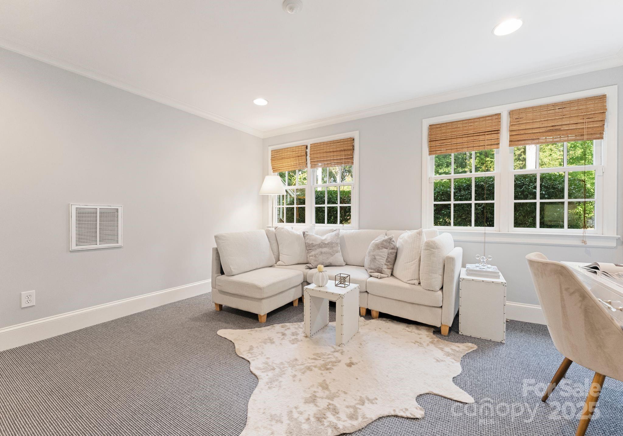 2727 Wintergreen Drive Charlotte NC 28211
