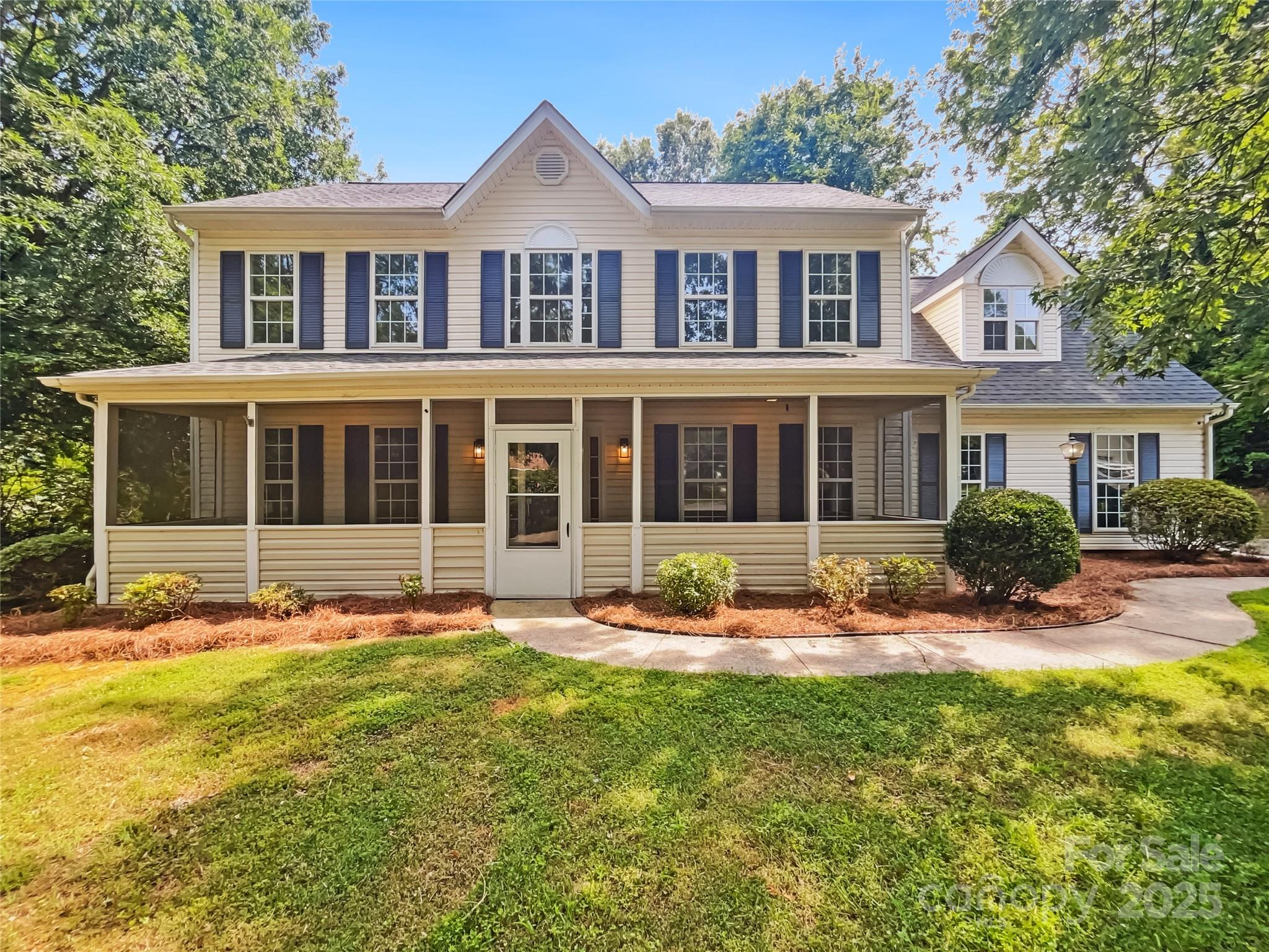 8701 Holly Creek Court Charlotte NC 28216