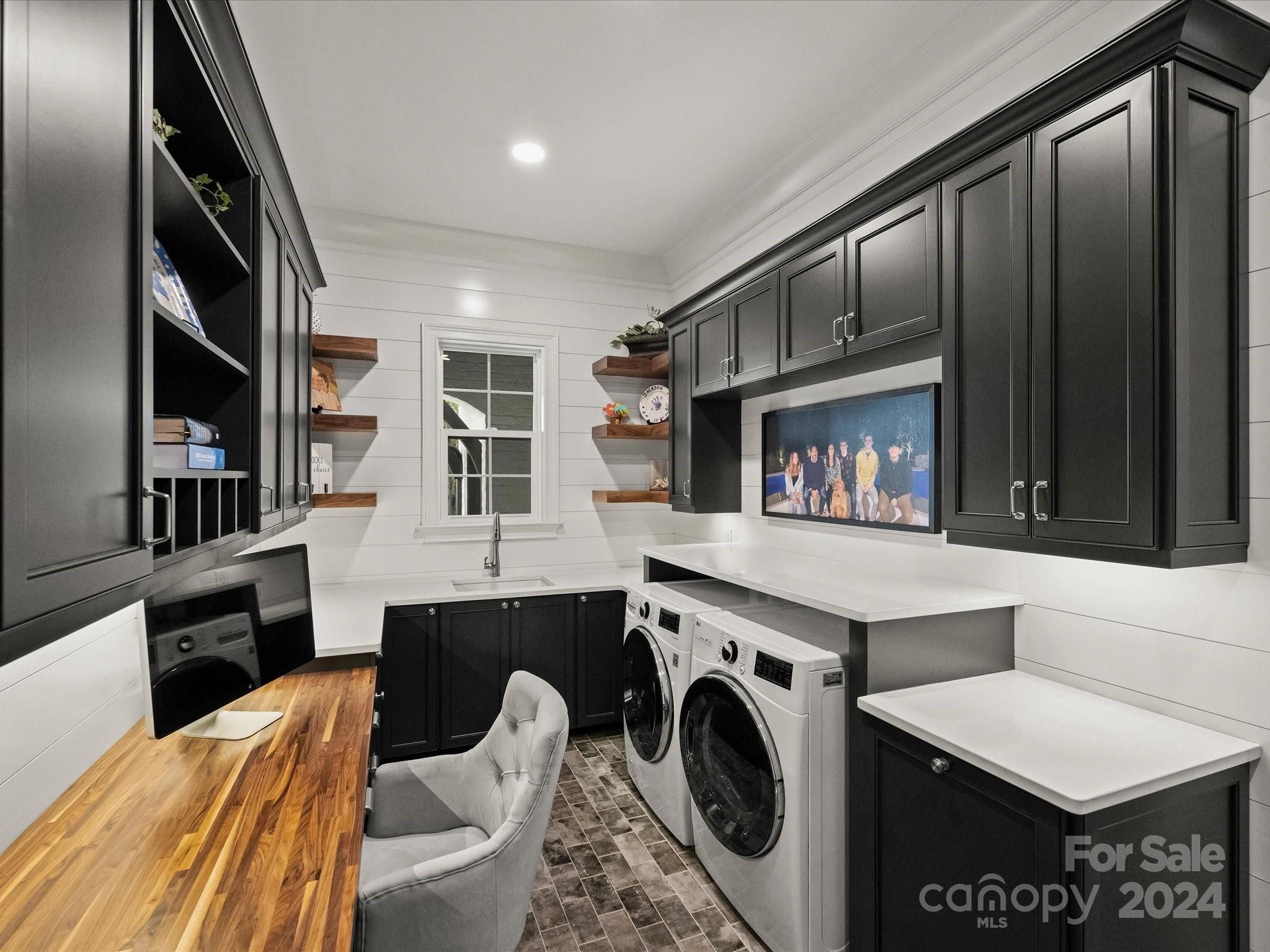 5844 Five Knolls Drive Charlotte NC 28226