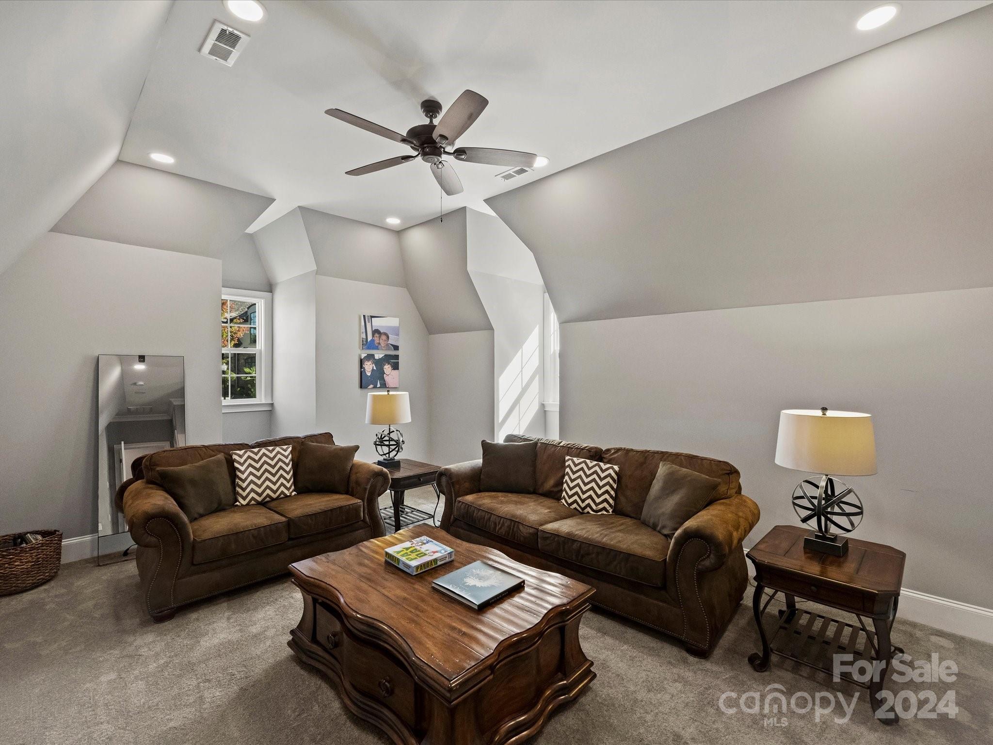 5844 Five Knolls Drive Charlotte NC 28226