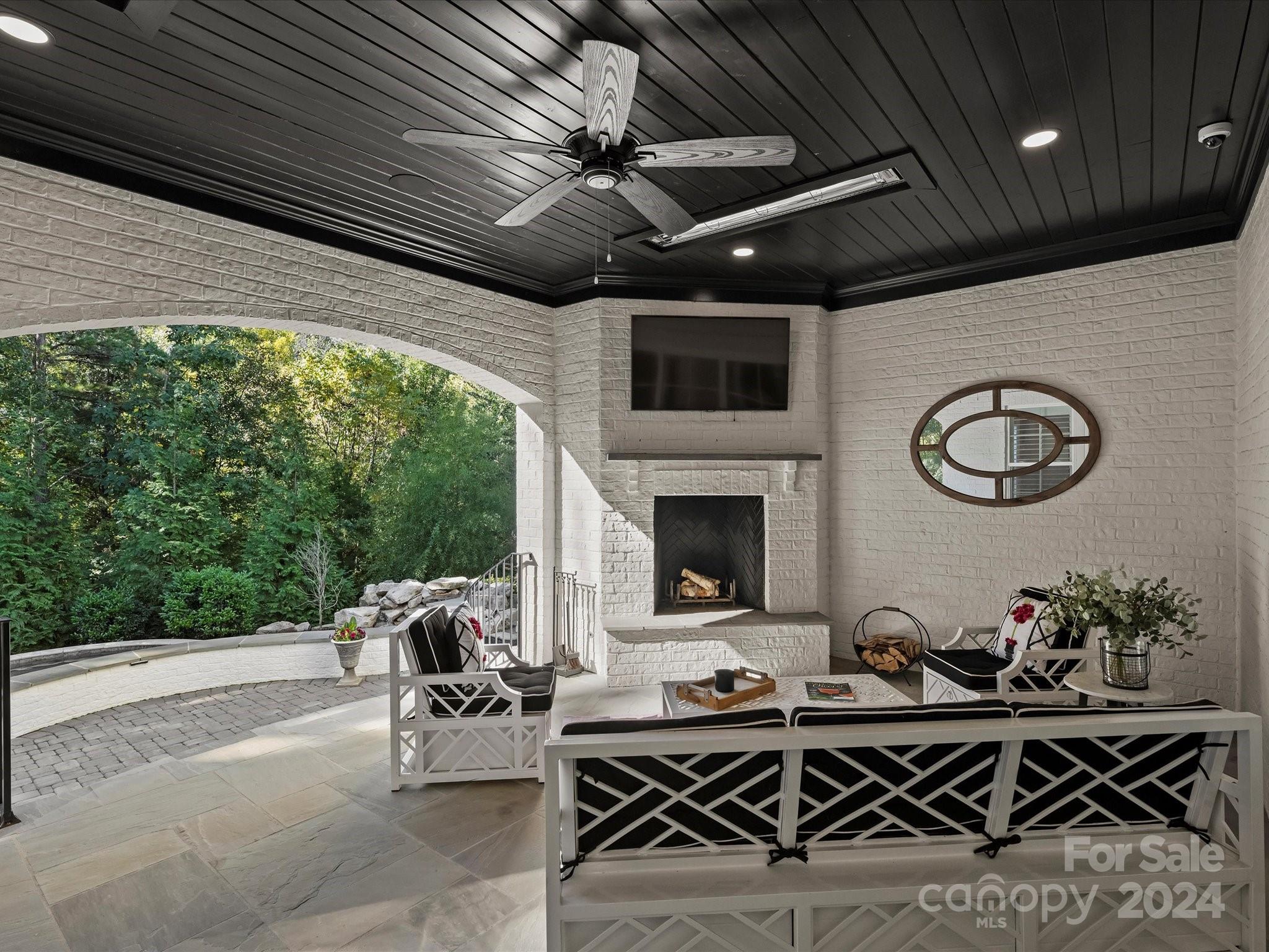 5844 Five Knolls Drive Charlotte NC 28226